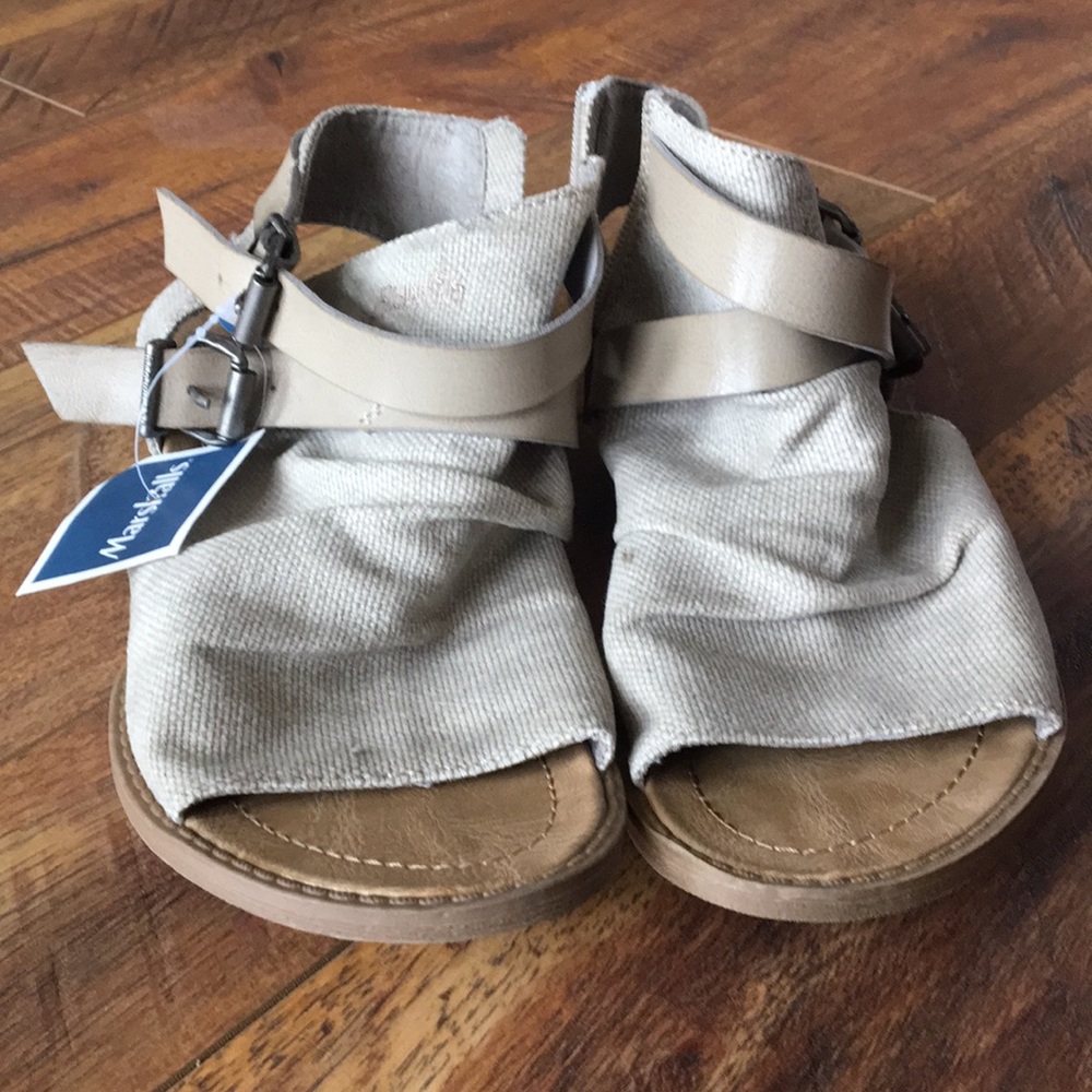 Blowfish sandals